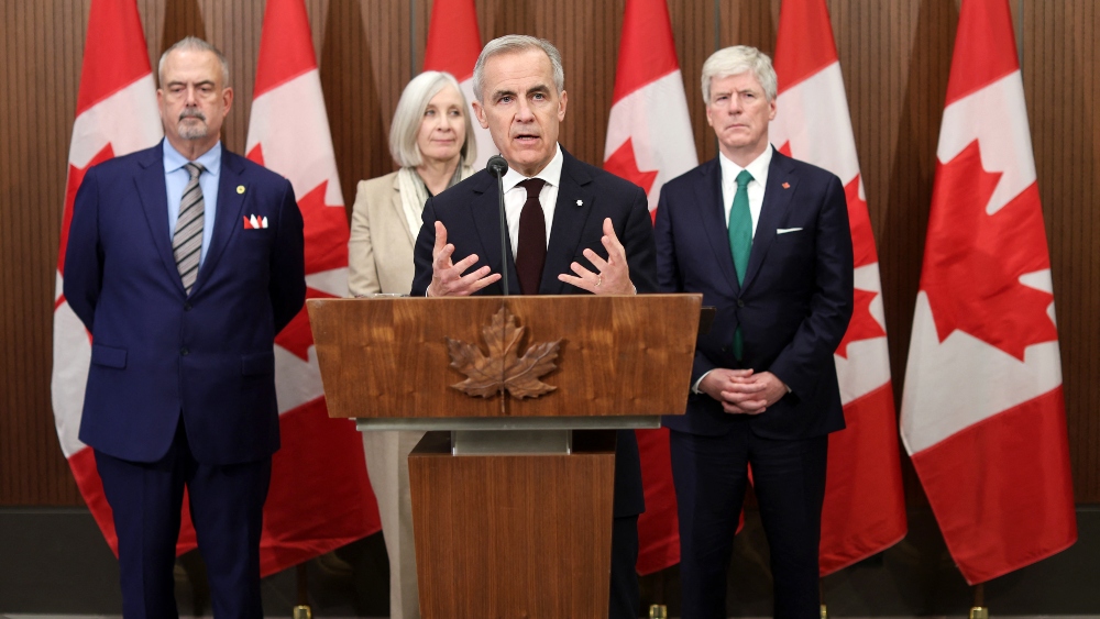 EU agrees on Canada joining European defense program